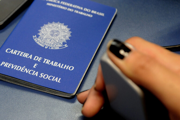 Vaga para supervisor de manutenção eletromecânica oferece maior salário desta segunda (30)
