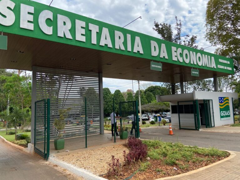 Alerta: golpe do IPVA inscrito na dívida ativa