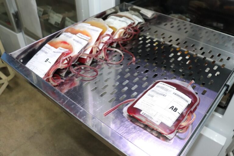 Hemocentro de Goiás chama voluntários para doação de sangue