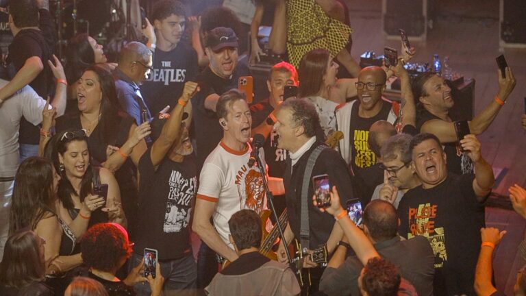 Hoje é Dia de Rock: Plebe Rude volta aos palcos do Teatro Nacional para homenagear o gênero