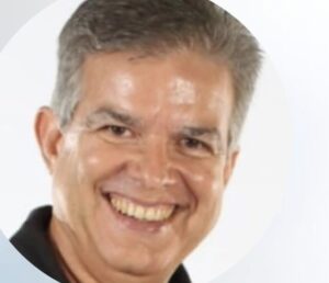 Dr. Gustavo Carvalho