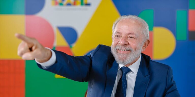Vamos baixar o custo de vida, afirma Lula