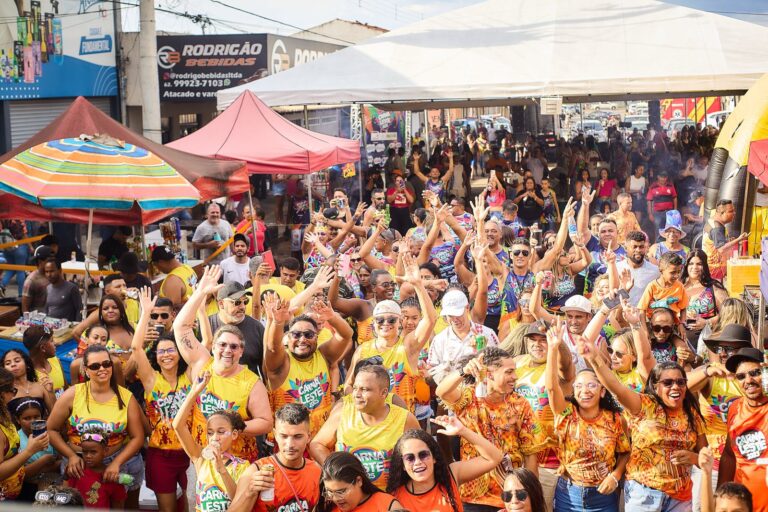 Pré-Carnaval deve reunir 100 mil foliões em Goiânia