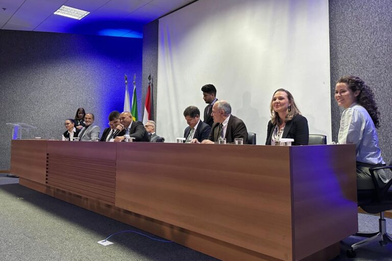 CLDF reverencia peritos papiloscopistas em solenidade