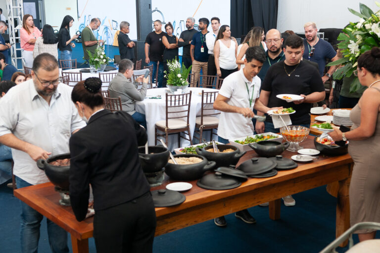 Cerimônia de inauguração do restaurante Sesc na CLDF reúne autoridades na Praça do Servidor