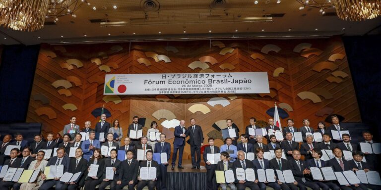 Presidente convoca Japão a investir no Brasil e critica protecionismo