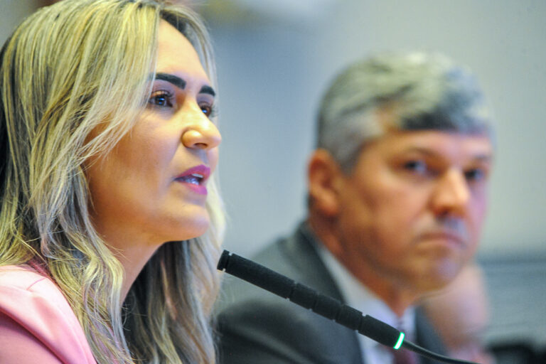 Secretário Valter Casimiro recebe honraria da CLDF com elogios a sua trajetória e compromisso com o DF