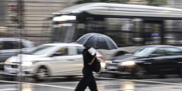 Temporal inunda ABC e 96 mil domicílios ficam sem energia