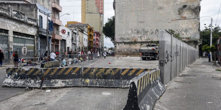 Moraes rejeita ação do PSOL contra muro na Cracolândia em São Paulo