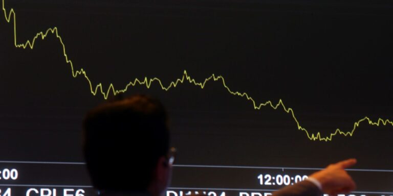 Bolsa volta a bater recorde e supera os 140 mil pontos