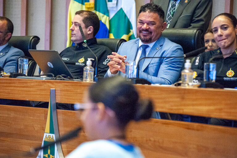 Câmara Legislativa presta homenagem aos 216 anos da Polícia Militar do DF