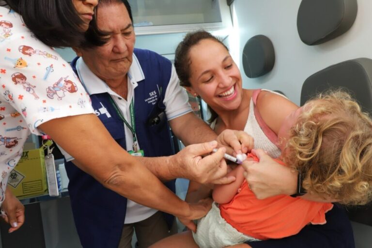 Toda a população goiana já pode se vacinar contra gripe