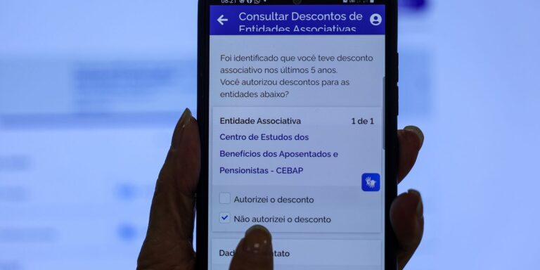 Segurados do INSS podem pedir devolução de descontos ilegais