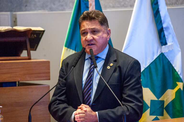 Coronel do CBMDF Mônica Miranda recebe título de cidadã benemérita de Brasília