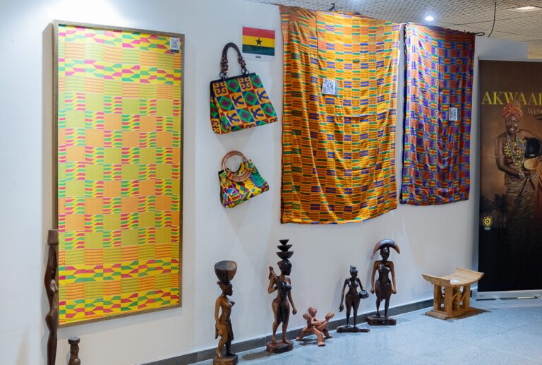 CLDF inaugura exposições para celebrar o diálogo entre o Brasil e a África
