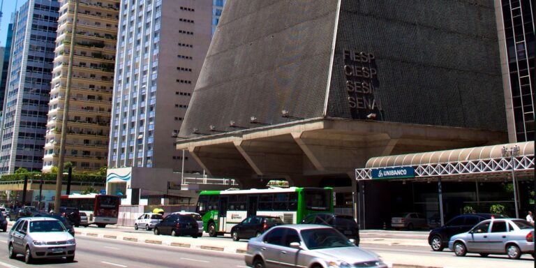 Entidades dos bancos e das indústrias criticam aumento do IOF
