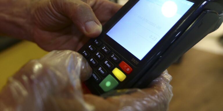BC limita valores entre registradoras de recebíveis de cartões