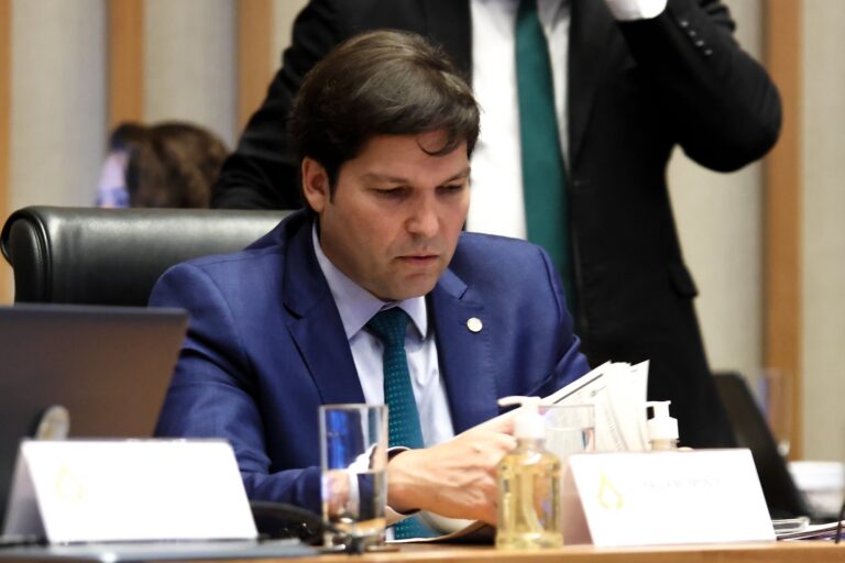 Aprovado projeto para contratar oriundos do Renova-DF em obras do GDF