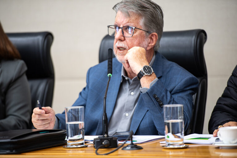 Em meio à prestação de contas, Iges-DF aceita receber enfermeiros que ameaçam greve