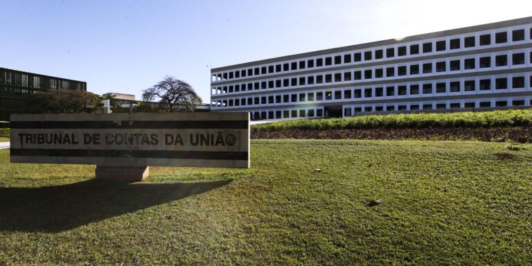 TCU aprova com ressalvas contas do governo Lula de 2024