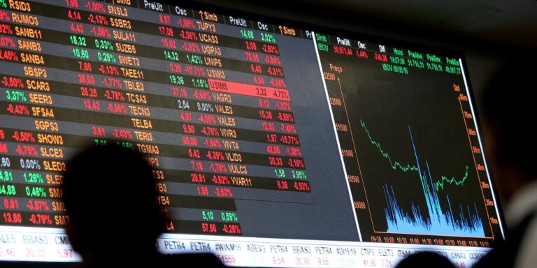 Bolsa supera os 141 mil pontos e volta a bater recorde