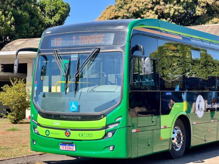 Transporte coletivo tem número de viagens ampliado para atender romeiros de Trindade