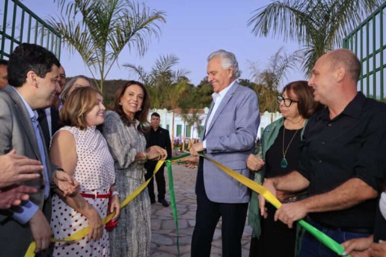 Governo entrega reforma do Palácio da Instrução, patrimônio simbólico da educação e do Estado