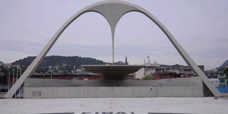 Justiça decide que Sambódromo pertence à prefeitura do Rio
