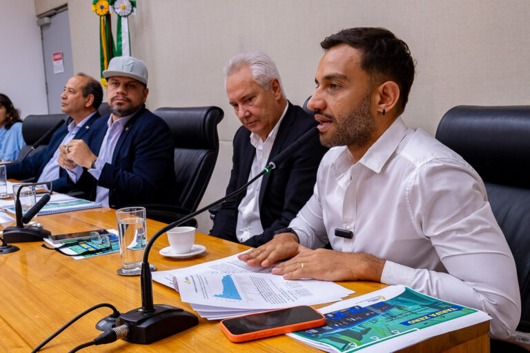 Comissão de Transporte avalia resultados do programa Vai de Graça