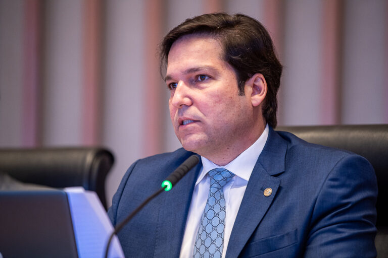 Câmara Legislativa celebra semana do trabalhador em condomínio