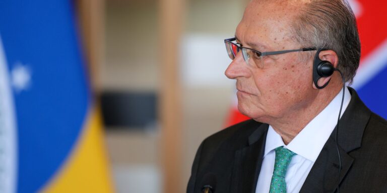 Alckmin se reúne fora da agenda com representante da embaixada dos EUA