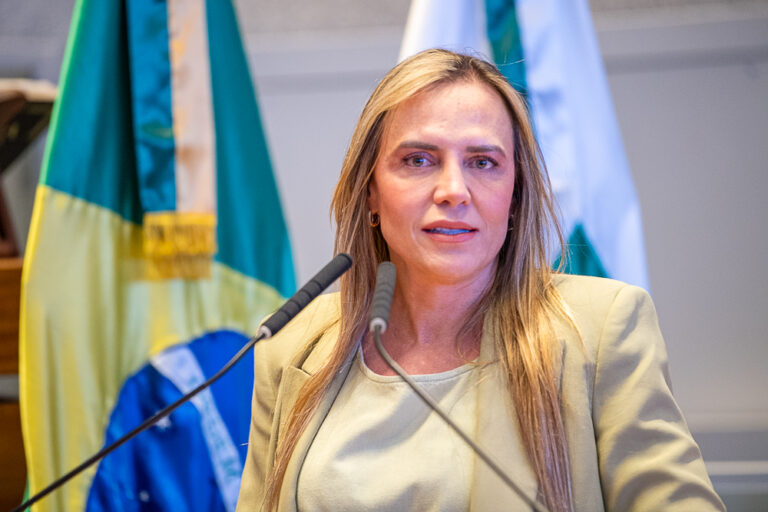 Solenidade na CLDF celebra o dia nacional do cirurgião-dentista