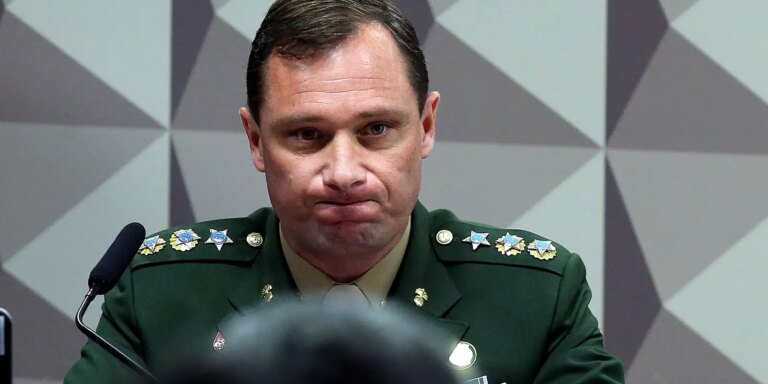 Moraes nega extinção da pena de Mauro Cid e devolução de passaporte