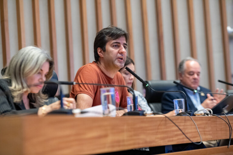 Audiência denuncia superfaturamento no aplicativo do cartão PDAF