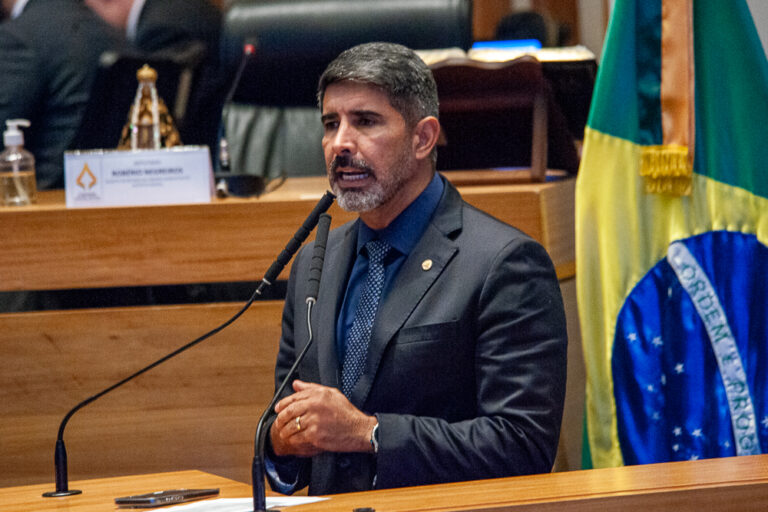Corretores de imóveis do Distrito Federal serão homenageados em sessão solene