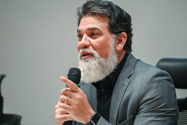CLDF comemora 65 anos do Hospital de Base de Brasília