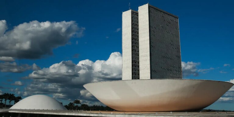 STF tem 3 votos contra aval do Legislativo para buscas no Congresso