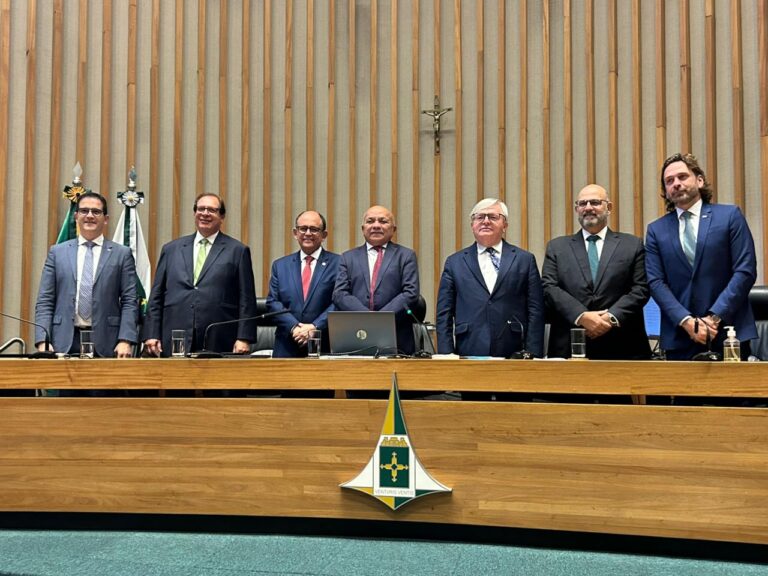 Ministro do STJ, Antônio Carlos Ferreira é mais novo Cidadão Honorário de Brasília