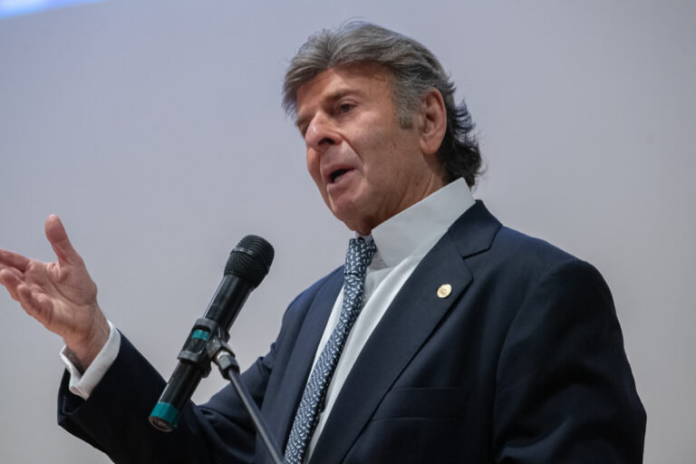 Desenvolvimento nacional é tema de fórum na CLDF com presença Luiz Fux e Ciro Gomes