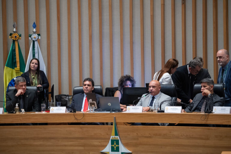 Distritais aprovam alterações no “Refis de Outorgas Onerosas” 