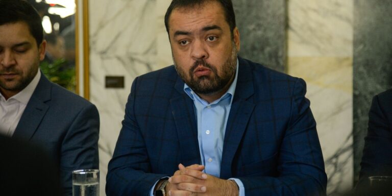 Castro quer transferir 10 detentos do Rio para presídios federais