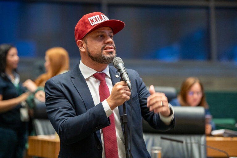 Comissão de Transporte debate realocação dos cobradores de ônibus 