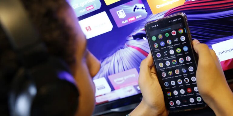 Governo anuncia classificação indicativa para apps e nova faixa etária