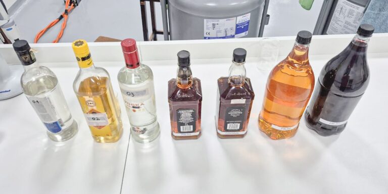 Casos confirmados de intoxicação por metanol chegam a 59 no país