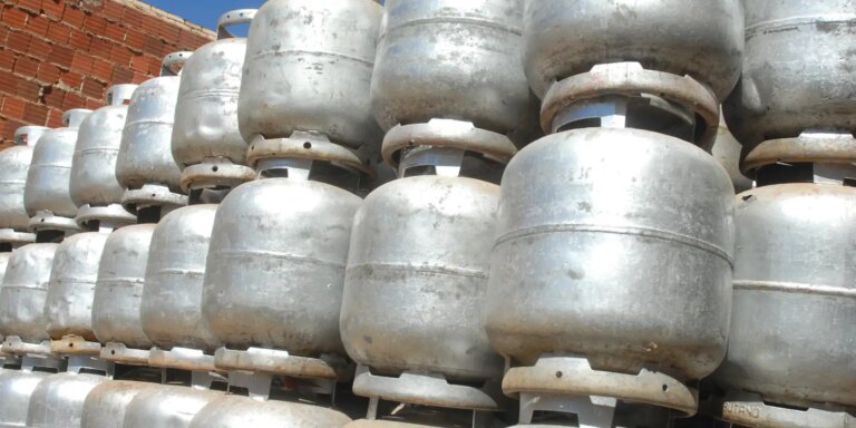 Beneficiários com NIS final 5 recebem Auxílio Gás