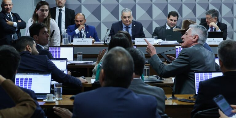 CPMI do INSS aprova dois pedidos de prisão preventiva