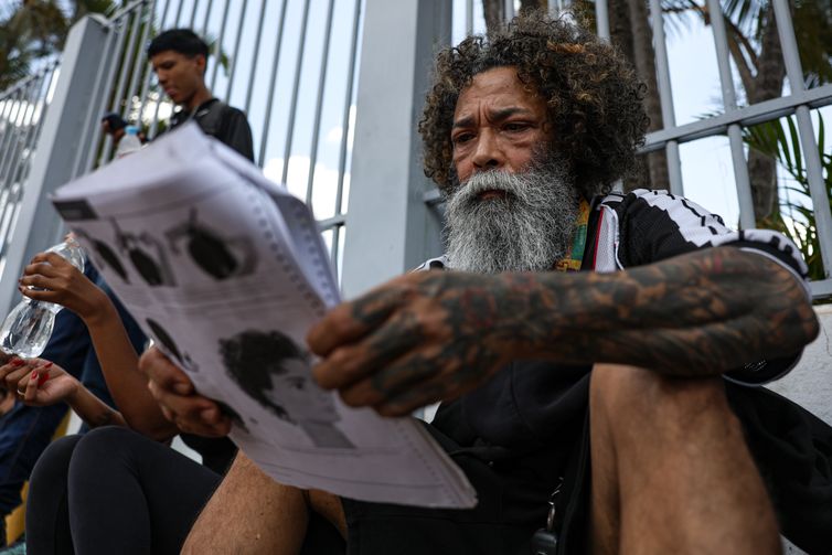 Marcelo Camargo/Agência Brasil Brasília (DF), 16/11/2025 - José Eduardo Nascimento durante entrevista antes da realização do segundo dia do Exame Nacional do Ensino Médio (Enem) 2025. Foto: Marcelo Camargo/Agência Brasil