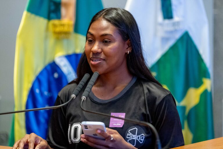 Em audiência pública, ativistas e autoridades defendem políticas para a juventude negra
