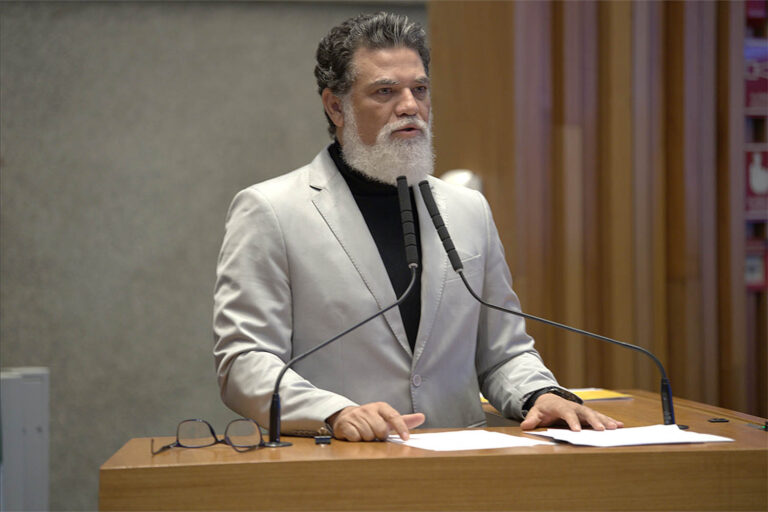 Câmara Legislativa celebra Dia do Biomédico e ouve demandas da categoria