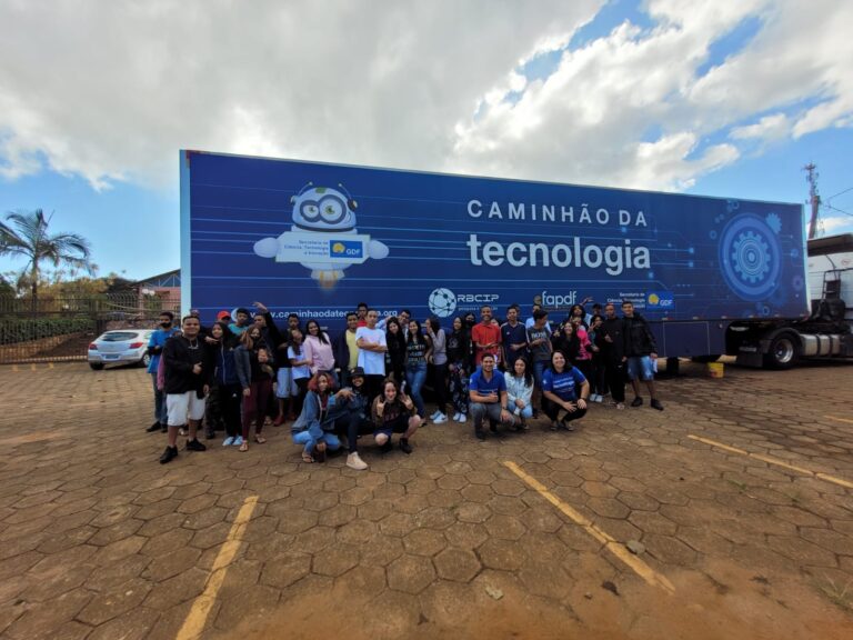 Carreta Digital e Caminhão da Tecnologia são finalistas do Prêmio Nacional BRB Impacto Social